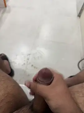 Snapshot of Noavacado_ chatting on 12-13-25, 08:14 Noavacado online show from 12-13-25, 08:14