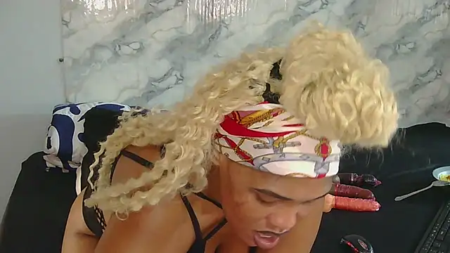 SexyZuluBarbie online show from 03-27-26, 10:26