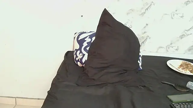 Snapshot of SexyZuluBarbie chatting on 04-29-26, 11:03 SexyZuluBarbie online show from 04-29-26, 11:03