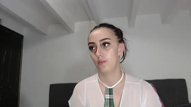 Snapshot of abigail_smith15 chatting on 02-13-26, 03:13 abigail smith15 online show from 02-13-26, 03:13