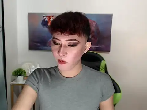 asiantwink0000 online show from 04-23-26, 02:41