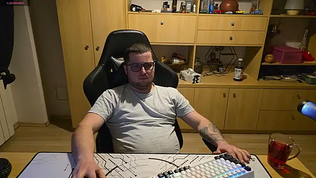 kevinnlovelly online show from 03-11-26, 07:09