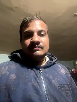 Snapshot of Saxymood1111 chatting on 11-27-25, 03:58 Saxymood1111 online show from 11-27-25, 03:58