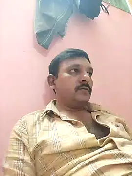 Snapshot of smgrtamil chatting on 11-27-25, 04:42 smgrtamil online show from 11-27-25, 04:42
