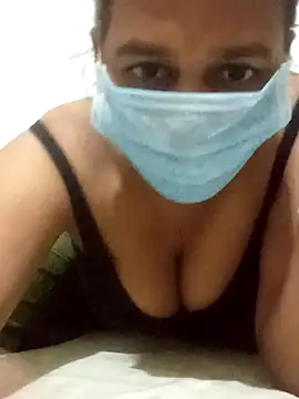 Snapshot of cherrydarling chatting on 12-20-25, 07:43 cherrydarling online show from 12-20-25, 07:43