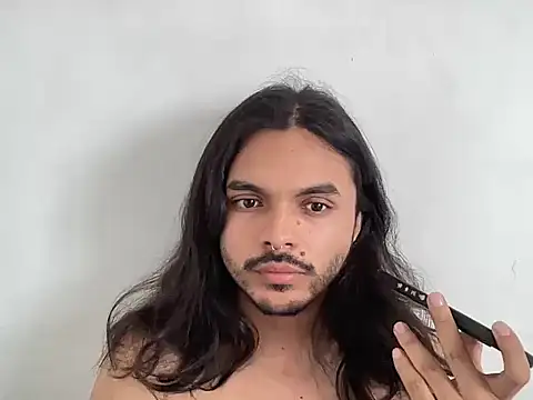 Snapshot of Lukathin chatting on 11-29-25, 05:38 Lukathin online show from 11-29-25, 05:38