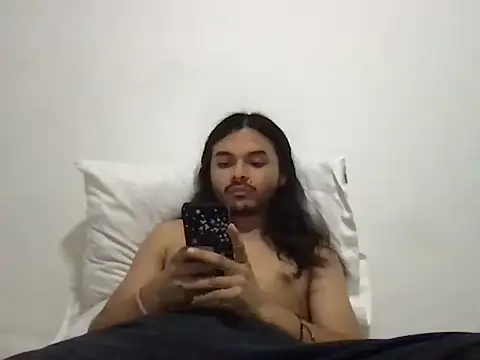 Snapshot of Lukathin chatting on 12-01-25, 11:32 Lukathin online show from 12-01-25, 11:32