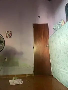 Quierolechiitaaa online show from 01-14-26, 08:36