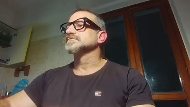 Snapshot of Mauro7788 chatting on 11-27-25, 05:59 Mauro7788 online show from 11-27-25, 05:59