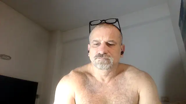 Snapshot of Mauro7788 chatting on 12-13-25, 08:25 Mauro7788 online show from 12-13-25, 08:25