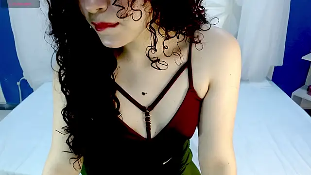 zahira1 online show from 12-22-25, 05:43