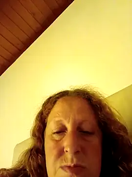 Snapshot of nikiarg chatting on 02-19-26, 07:43 nikiarg online show from 02-19-26, 07:43