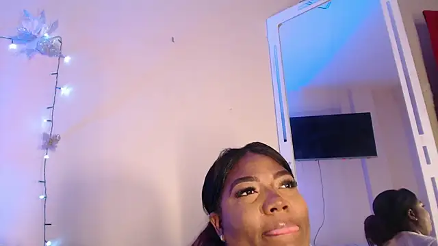 Snapshot of GraceMaaceey chatting on 05-05-26, 03:58 GraceMaaceey online show from 05-05-26, 03:58
