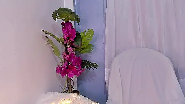 Katee Crownn online show from 01-06-26, 03:54