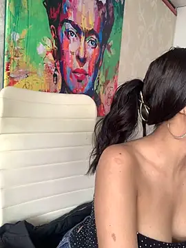 Snapshot of MiaScott_Pink chatting on 12-05-25, 01:09 MiaScott Pink online show from 12-05-25, 01:09