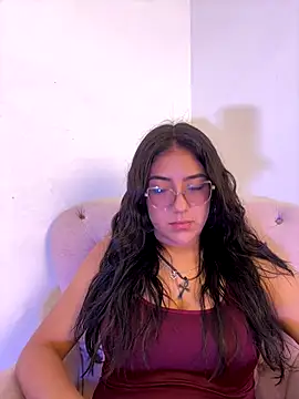 Dafne se online show from 12-22-25, 01:57