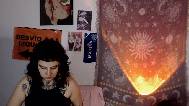 Snapshot of 6mey6mey6 chatting on 03-27-26, 01:44 6mey6mey6 online show from 03-27-26, 01:44