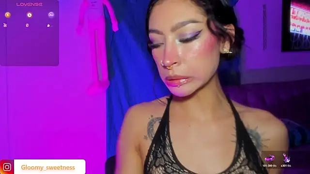 Snapshot of Ounla_Sweet chatting on 05-04-26, 03:02 Ounla Sweet online show from 05-04-26, 03:02