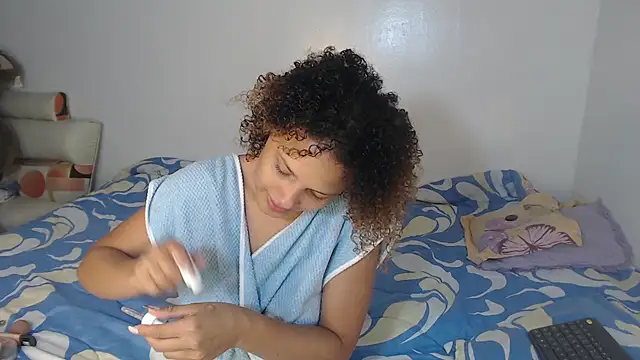 Snapshot of Nathaly_naughty chatting on 12-13-25, 10:48 Nathaly naughty online show from 12-13-25, 10:48