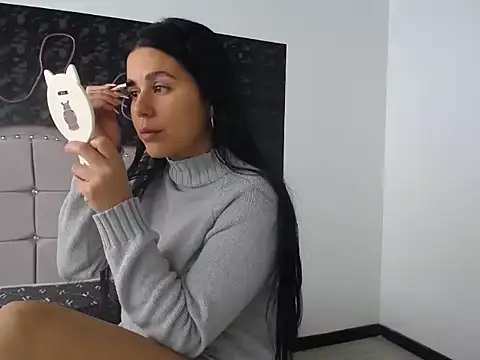 Snapshot of Alanaa_Sweet- chatting on 12-05-25, 07:32 Alanaa Sweet- online show from 12-05-25, 07:32