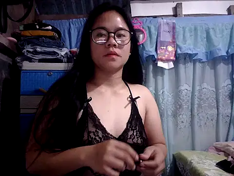 xxdreamgirl69 online show from 04-21-26, 09:39