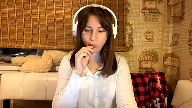 Tessa Muse online show from 12-05-25, 03:20