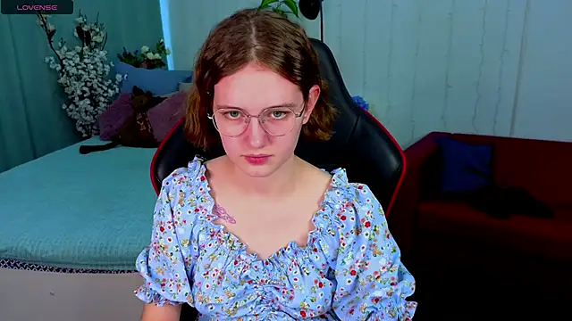 Mia Mooore online show from 03-10-26, 01:16