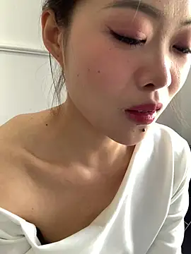 youyou-baby999 online show from 03-11-26, 03:56