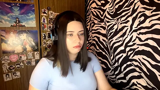 Snapshot of AngeliqueSulima chatting on 12-04-25, 09:18 AngeliqueSulima online show from 12-04-25, 09:18