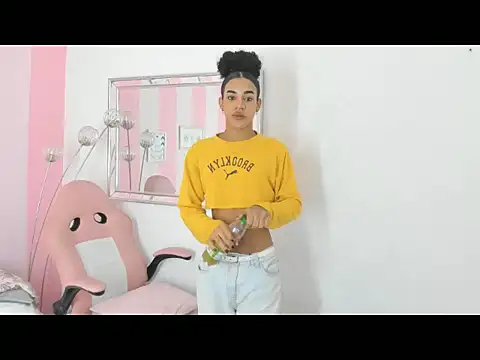 Amaia Monroe online show from 01-08-26, 10:06