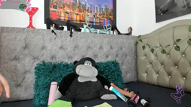 Melody Prescott online show from 02-02-26, 01:32