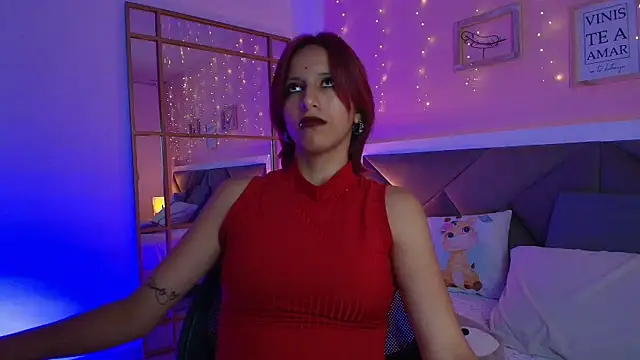 Snapshot of tifany_hall chatting on 12-16-25, 06:35 tifany hall online show from 12-16-25, 06:35