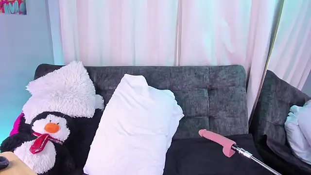 Snapshot of BonnieRitz chatting on 12-04-25, 11:41 BonnieRitz online show from 12-04-25, 11:41