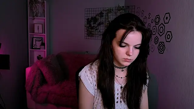 Snapshot of mikameovv chatting on 12-05-25, 12:25 mikameovv online show from 12-05-25, 12:25