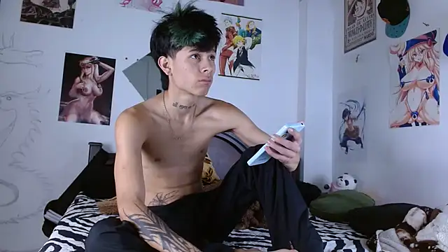 Jake beach  online show from 03-25-26, 01:39