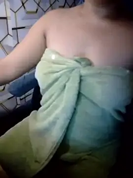 your bootybabe1998 online show from 01-17-26, 12:04