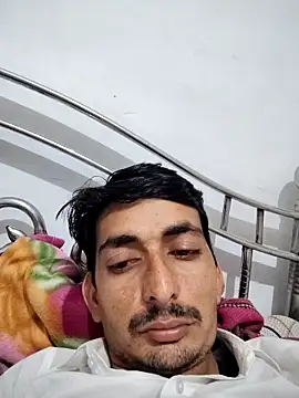 Snapshot of TwinklyBasket897 chatting on 12-04-25, 04:59 TwinklyBasket897 online show from 12-04-25, 04:59