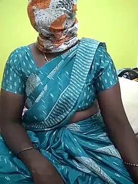 Snapshot of tamil_sumathi chatting on 05-18-26, 05:35 tamil sumathi online show from 05-18-26, 05:35