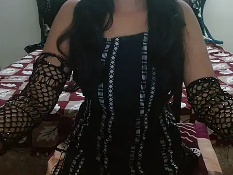 Snapshot of Khushiii_ chatting on 11-29-25, 11:02 Khushiii online show from 11-29-25, 11:02