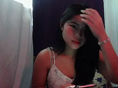 Snapshot of Allysonxx05 chatting on 02-08-26, 11:08 Allysonxx05 online show from 02-08-26, 11:08