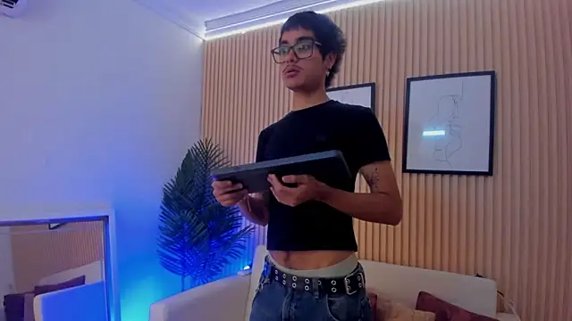 Antonio rowan online show from 12-04-25, 01:31