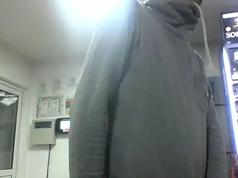 Snapshot of jonyboob chatting on 01-11-26, 02:27 jonyboob online show from 01-11-26, 02:27