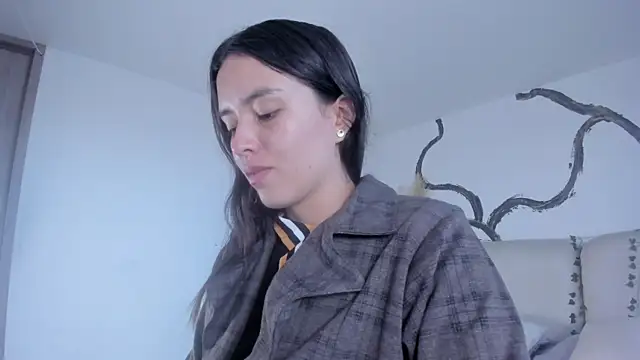 Snapshot of Cherrybombs_ chatting on 12-05-25, 12:03 Cherrybombs online show from 12-05-25, 12:03