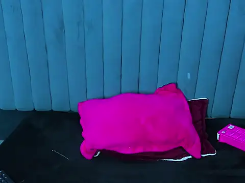 Snapshot of ScarlethJonz chatting on 03-24-26, 02:33 ScarlethJonz online show from 03-24-26, 02:33