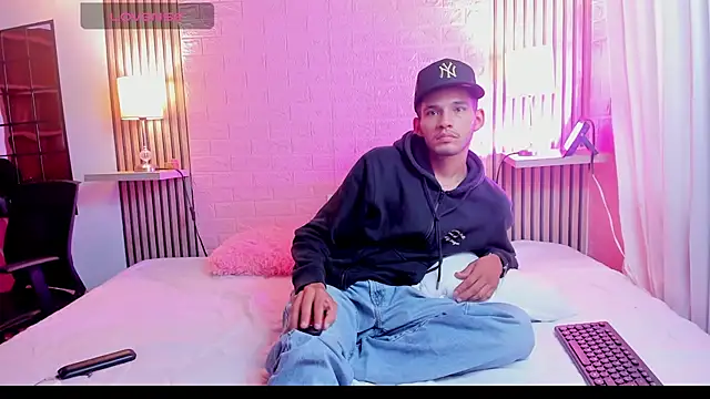 Snapshot of dear_lover1 chatting on 12-03-25, 11:41 dear lover1 online show from 12-03-25, 11:41