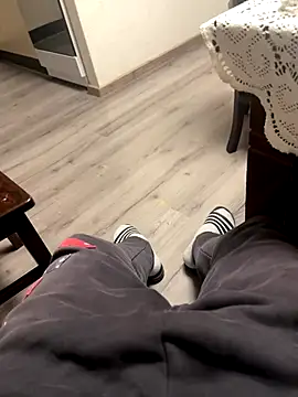 Snapshot of DutchMiracle26 chatting on 11-30-25, 12:36 DutchMiracle26 online show from 11-30-25, 12:36