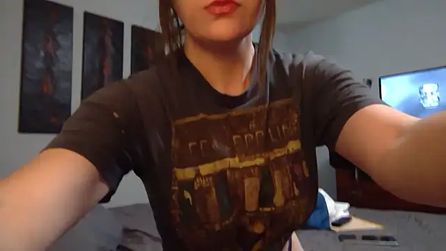 Snapshot of athenalynne chatting on 12-05-25, 02:20 athenalynne online show from 12-05-25, 02:20