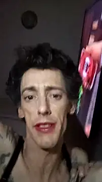 Queen4535t online show from 12-21-25, 12:01