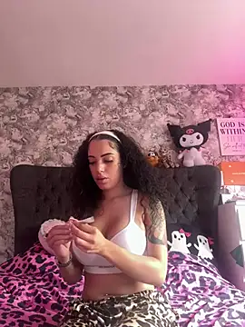 Snapshot of Babygirlmarie1999 chatting on 06-17-26, 10:17 Babygirlmarie1999 online show from 06-17-26, 10:17