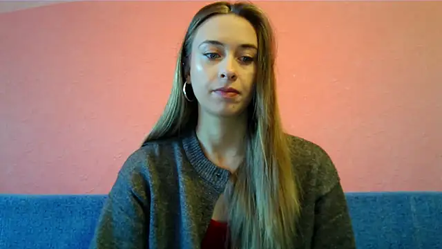 Snapshot of Honey_Whisper chatting on 12-16-25, 09:03 Honey Whisper online show from 12-16-25, 09:03